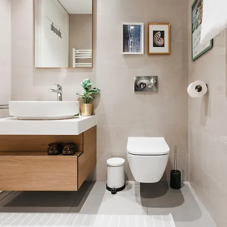 Wf Timeless With Terrace & Foosball